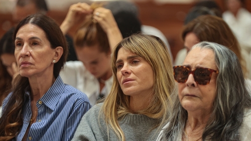 Missa para Preta Gil emociona amigos e familiares