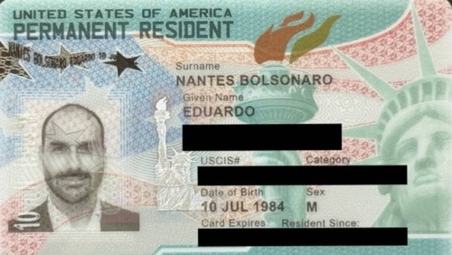 EUA concedem green card a Eduardo Bolsonaro após condenação no Brasil
