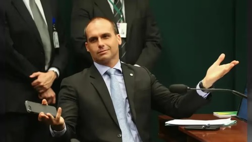 Eduardo Bolsonaro: Michelle jamais poderia ter feito vídeo, foi imaturidade