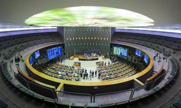 Câmara diz ao STF que não há irregularidades em indicações de emendas