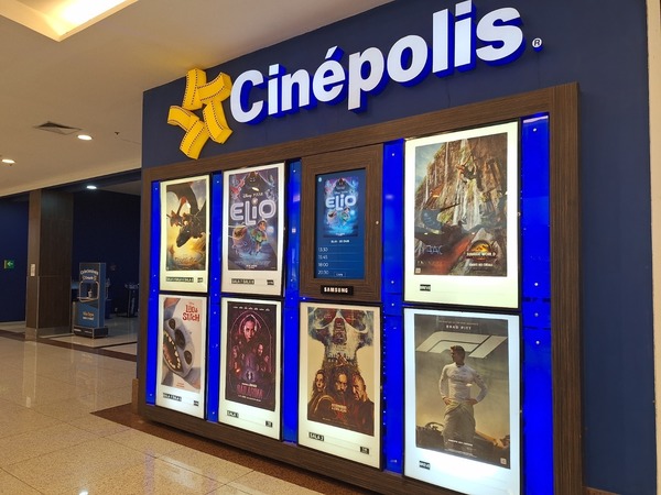 ShoppingSantaÚrsula recebe sessões inclusivas de “Minions & Monstros”