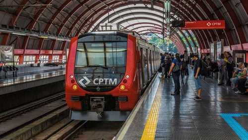 Artesp determina que CPTM volte a operar linhas de trens após caos em SP