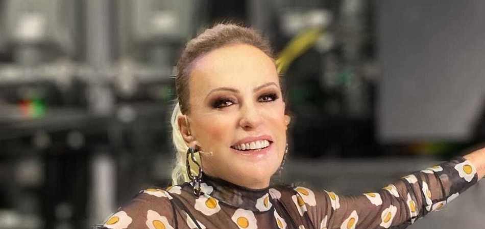 Ana Maria Braga manda indireta após término da filha: "Não dou palpite"