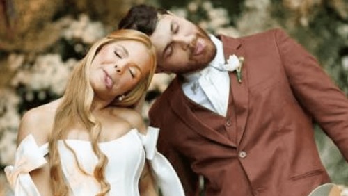 Gustavo Tubarão indigna web com votos de casamento: "Só uma trepada"