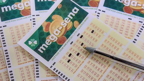 Mega-Sena acumula para R$ 135 milhões; confira as dezenas sorteadas
