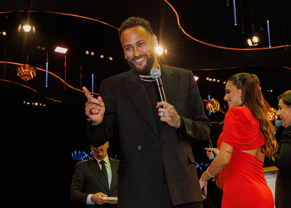 Neymar detona jornalistas: "A imprensa vai adoecer os jogadores"