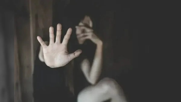 Além do soco: Por que muitos homens não reconhecem a própria agressão?