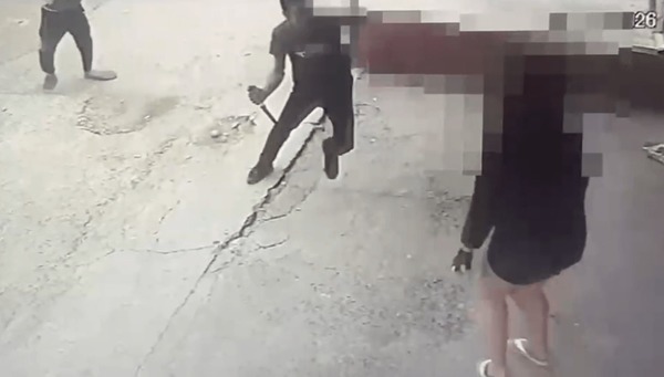 VÍDEO: homem é preso após esperar medida protetiva vencer para esfaquear ex
