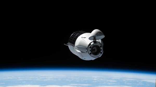 Parte de foguete da SpaceX atinge a Lua a 9 mil km/h