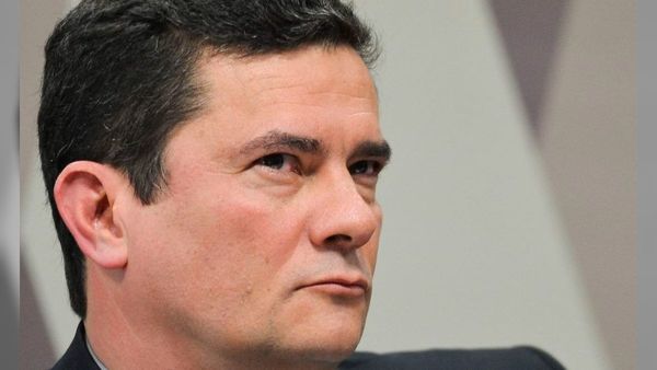 Moro desiste de debate da Band no Paraná e fala em 'jogo combinado'