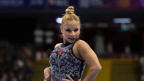 Flávia Saraiva fatura ouro na trave e no solo no Campeonato Brasileiro