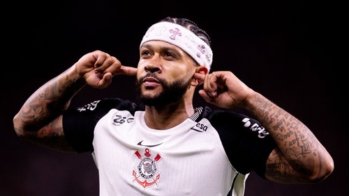 Corinthians desiste de renovação de contrato com Memphis Depay