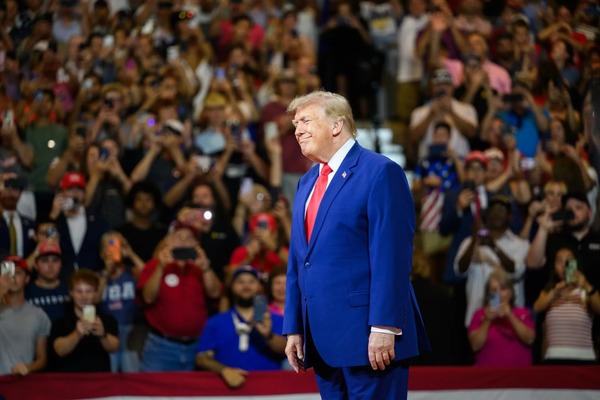 Operação tirou Trump de avião presidencial por ameaça de ataque do Irã