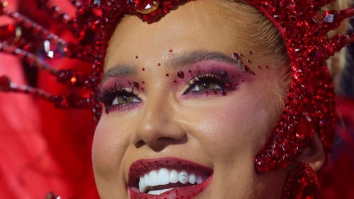 Problema com tapa-sexo e rejeição: relembre reinado de Virginia no Carnaval