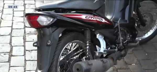 Casal é preso por envolvimento em dez roubos a motocicletas em Ribeirão Preto
