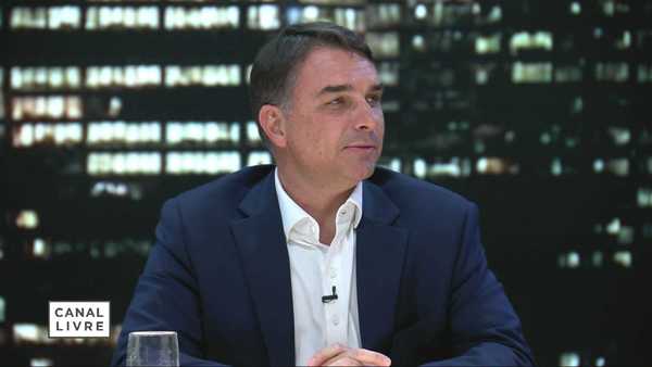 Missão diz que informou Flávio sobre filiação ‘fraudulenta’ em 2 de agosto