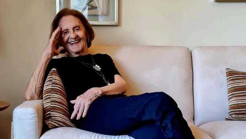 Relembre a carreira de Laura Cardoso, pioneira da TV que morreu aos 98 anos