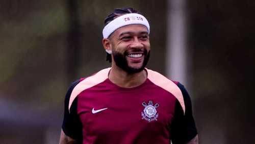 Corinthians anuncia renovação de contrato de Memphis Depay; veja detalhes