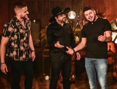 Zé Neto passa trote em Edson, da dupla com Hudson