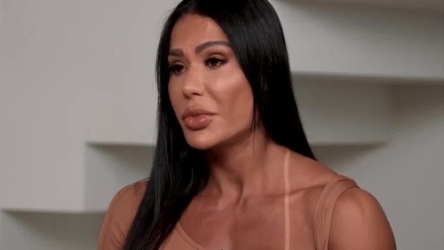 Gracyanne drena joelho durante ensaios do 'Dança dos Famosos': 'Necessário'