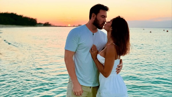 Thiago Nigro diz que rico só bebe água com gás e é rebatido por Maíra Cardi