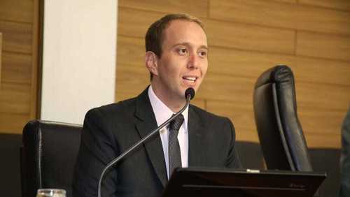 Partido expulsa 'prefeito tiktoker' de Sorocaba por infidelidade partidária