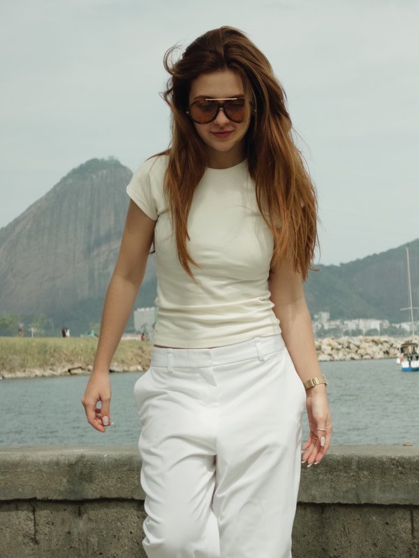 Klara Castanho surge como Maiara em filme sobre Marília Mendonça; veja