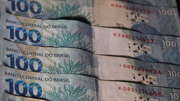 Mensalidades escolares devem subir até 11% e superar inflação; confira