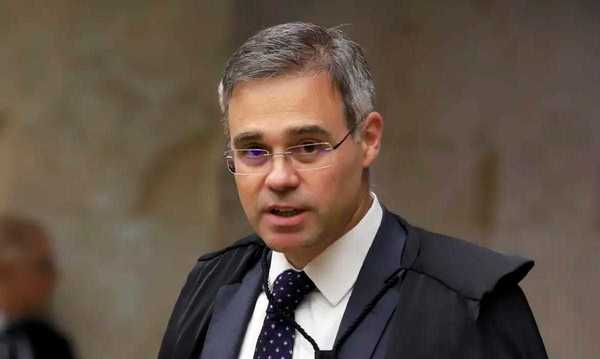 Mendonça cobra PGR sobre mensagens em que Vorcaro pede "proteção" a Moraes