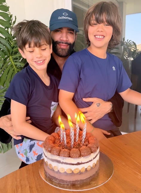 Gusttavo Lima faz 37 anos: veja 7 curiosidades sobre o cantor