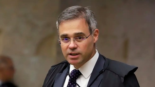 Mendonça deixa sociedade em instituto que recebeu encontro com Vorcaro