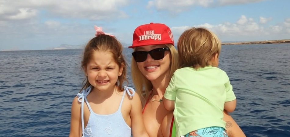 Virginia Fonseca é criticada por ausência dos filhos na escola em viagem