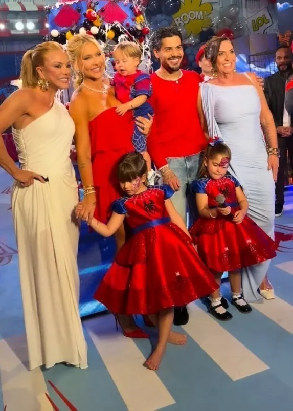 Poliana Rocha repercute ausência de Leonardo na festa de aniversário do neto