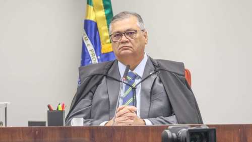 Em decisão, Dino diz que afastamento de Andrei ‘interessa aos investigados’