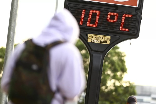 Quinta-feira tem alerta máximo para tempo severo no Brasil