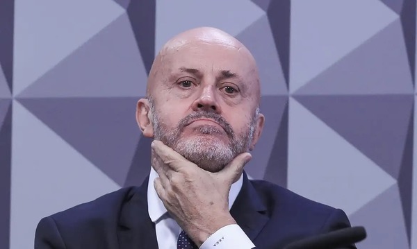 André Mendonça manda soltar filho do "Careca do INSS"