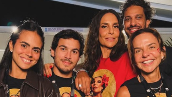 Sobrinho mostra Ivete Sangalo coladinha em namorado após show no Rock in Rio