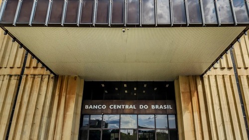 Banco Central reduz juros básicos para 13,75% ao ano