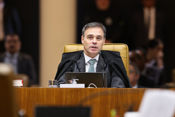 Mendonça rebate Gilmar sobre Gonet e cobra Código de Ética no STF