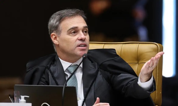 Instituto de Mendonça recebeu R$ 5,2 milhões de ex-parceiro de Vorcaro