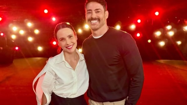Cauã Reymond e Débora Falabella comemoram reencontro em 'Avenida Brasil 2'