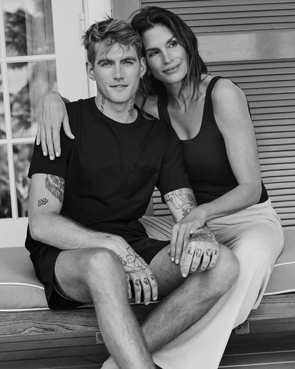 Morre Presley Gerber, filho de Cindy Crawford, aos 27 anos