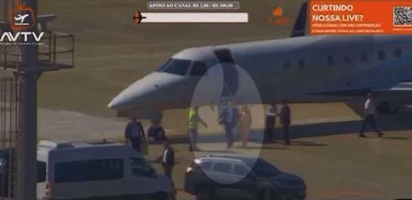 Vídeo contradiz Moraes, que negou ter voado em aviões de Vorcaro