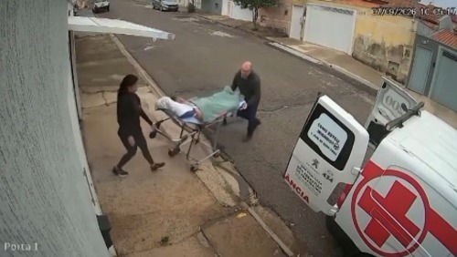 Polícia Civil investiga morte de mulher que sofreu queda de maca