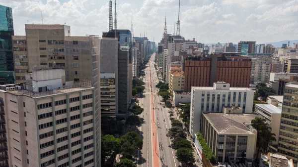 Porteiro ou vigilante? Nova regra pode elevar custo em prédios residenciais