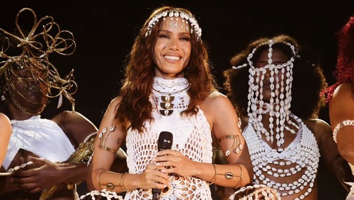 Anitta desabafa sobre transição capilar: 'Já pensei em desistir'