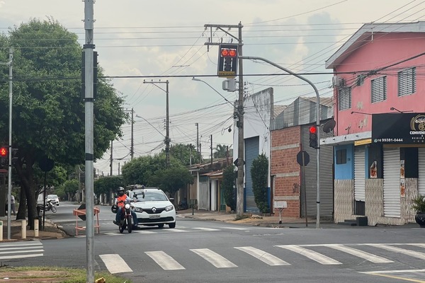 Dois novos semáforos começam a funcionar no Ipiranga