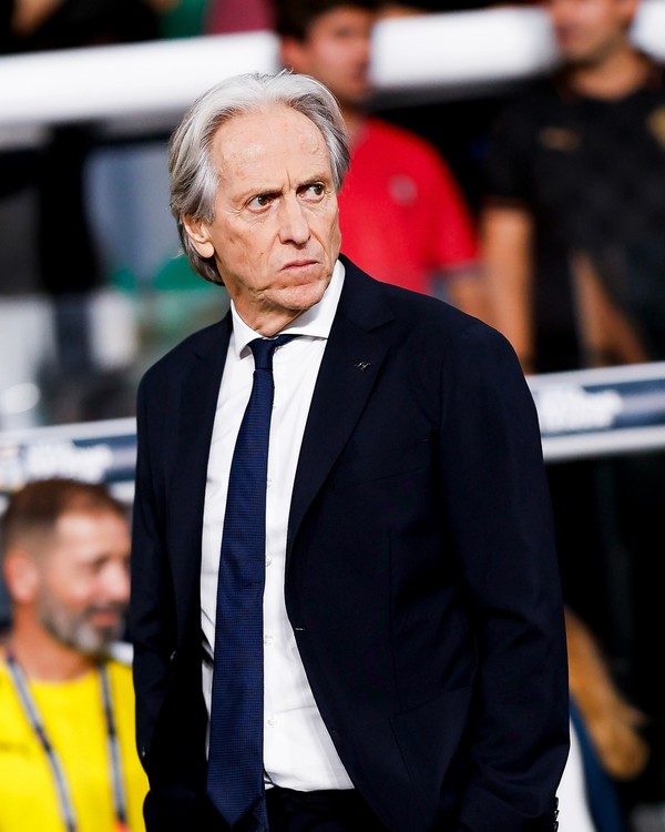 Jorge Jesus pede desculpas para Cristiano Ronaldo e faz promessa, diz TV