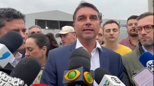 Fachin rejeita pedido de Flávio e não afasta Dino de casos relacionados a ele