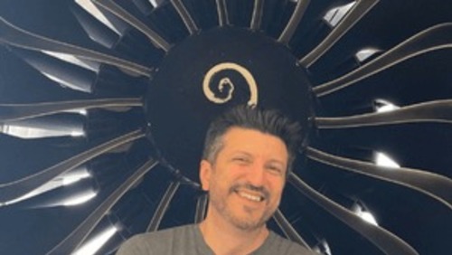 Morre Lito Sousa, influenciador de aviação, aos 59 anos